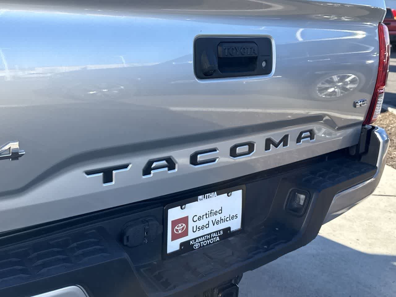 Thumbnail: 2023 Toyota Tacoma - 9