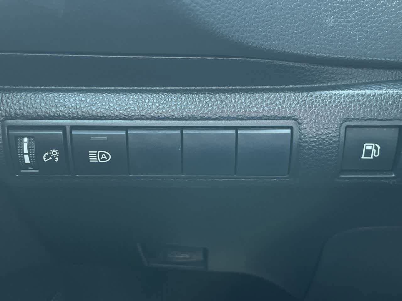 Thumbnail: 2021 Toyota Corolla - 16