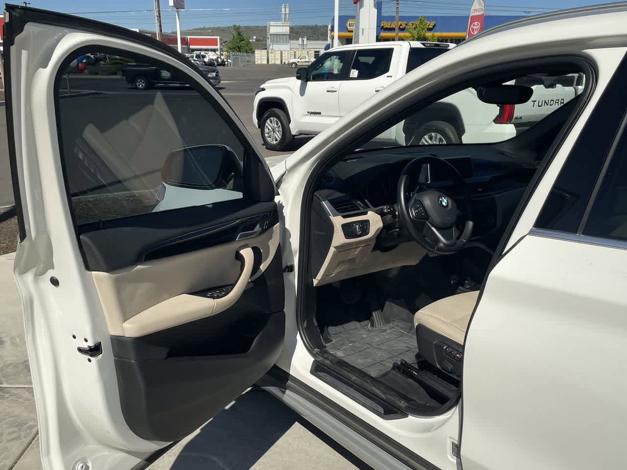 Thumbnail: 2021 BMW X1 - 10