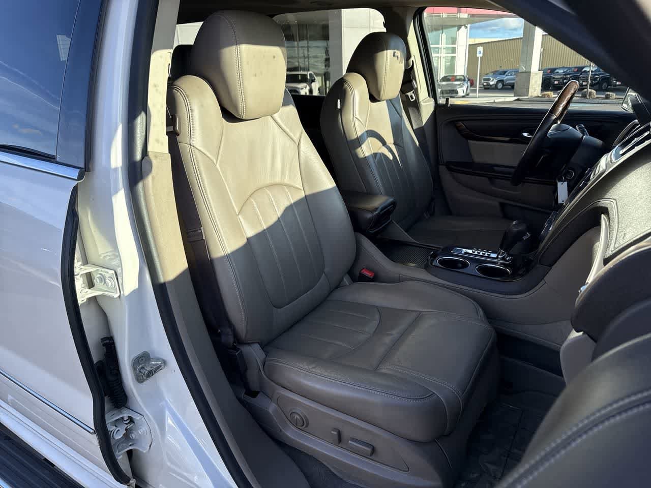 Thumbnail: 2014 GMC Acadia - 15