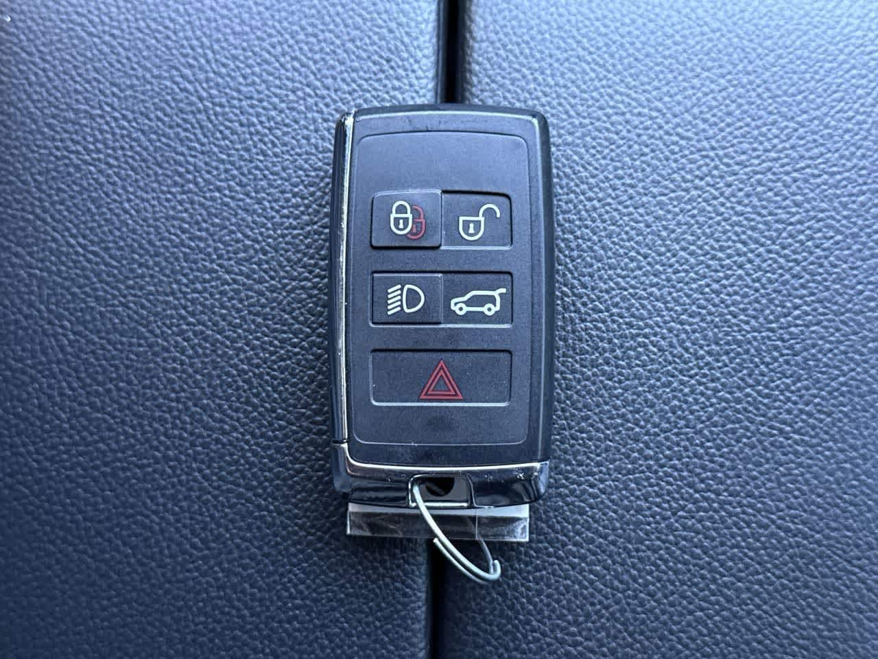 Thumbnail: 2021 Land Rover Range Rover Evoque - 23