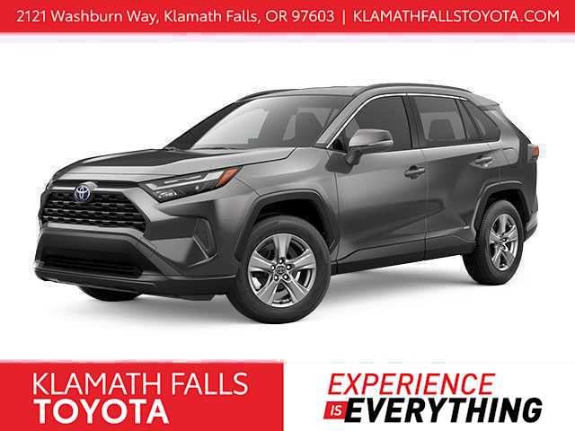 2025 Toyota RAV4 XLE's photo
