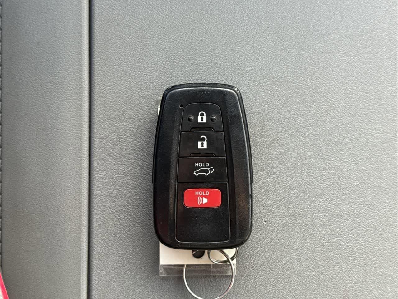 Thumbnail: 2023 Toyota Highlander - 24