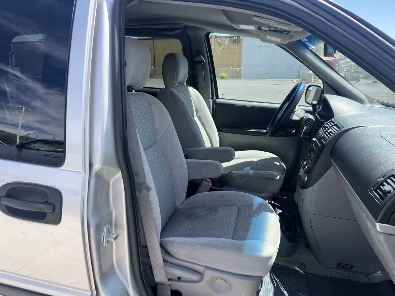 Thumbnail: 2008 Chevrolet Uplander - 17