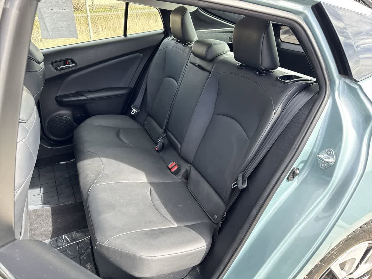 Thumbnail: 2017 Toyota Prius - 12