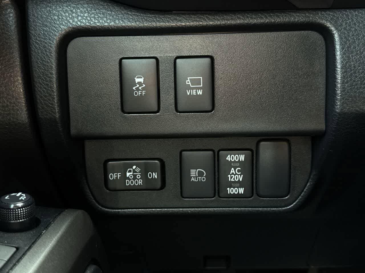 Thumbnail: 2023 Toyota Tacoma - 21