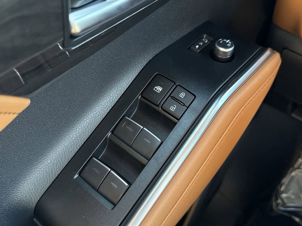 Thumbnail: 2026 Toyota Highlander - 23