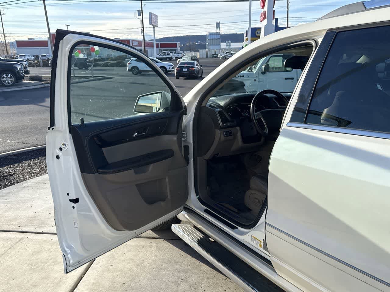 Thumbnail: 2014 GMC Acadia - 10