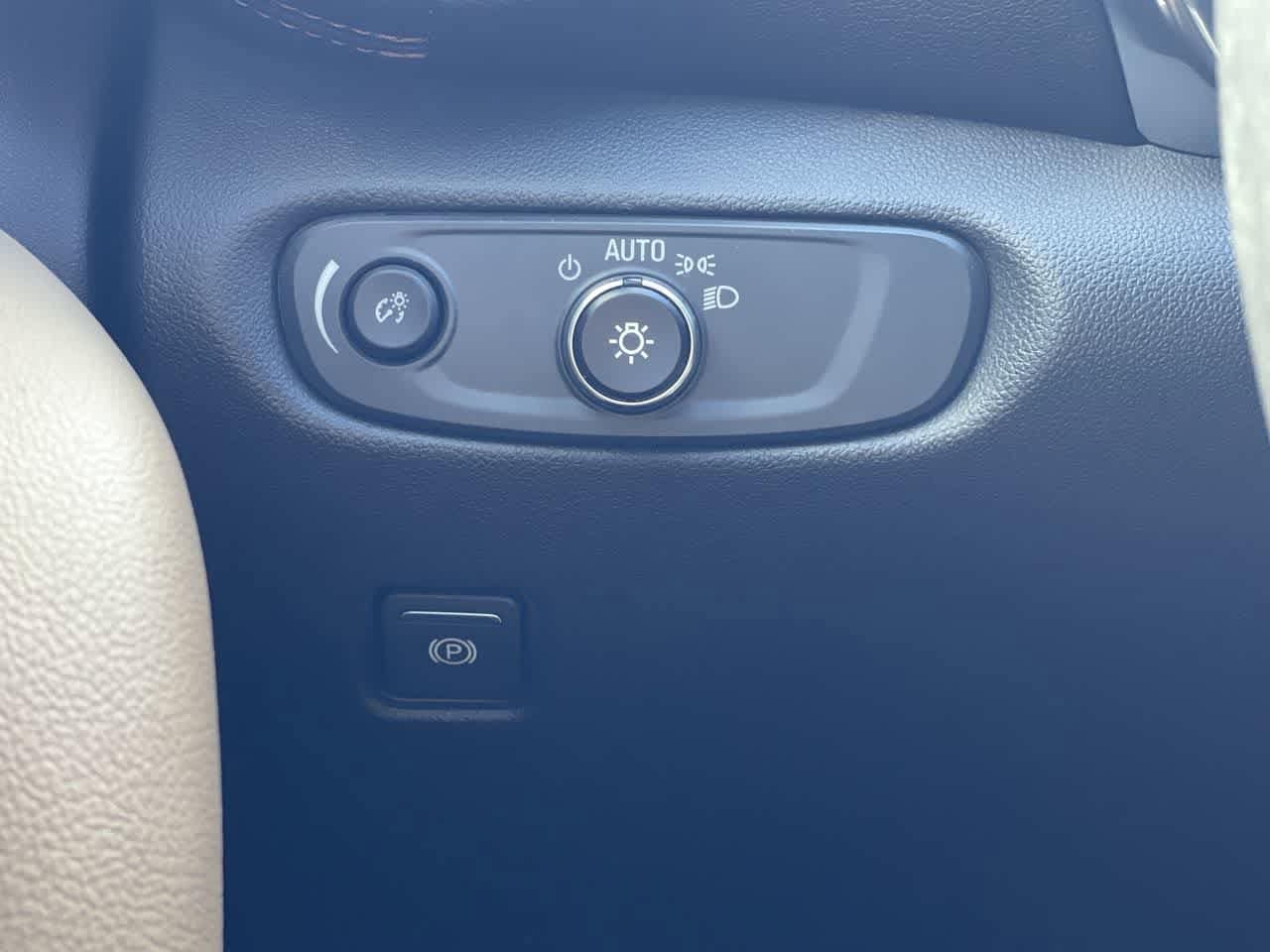 Thumbnail: 2019 Chevrolet Blazer - 22