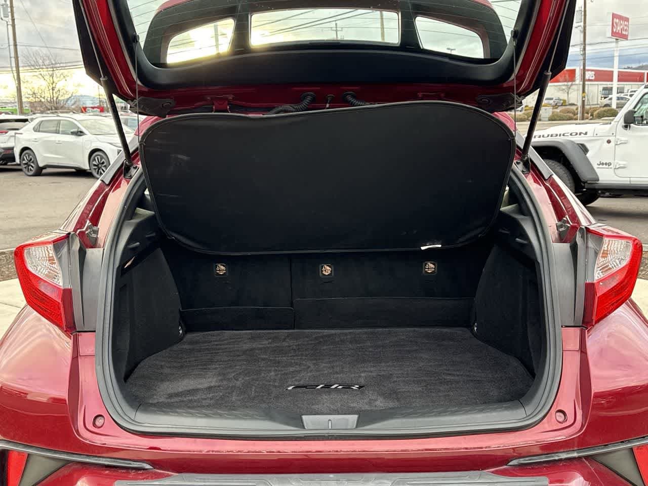 Thumbnail: 2018 Toyota C-HR - 6