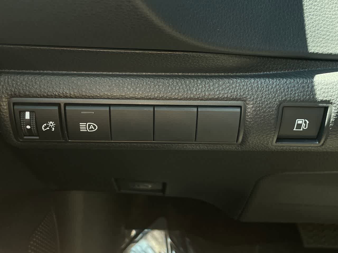 Thumbnail: 2025 Toyota Corolla - 21