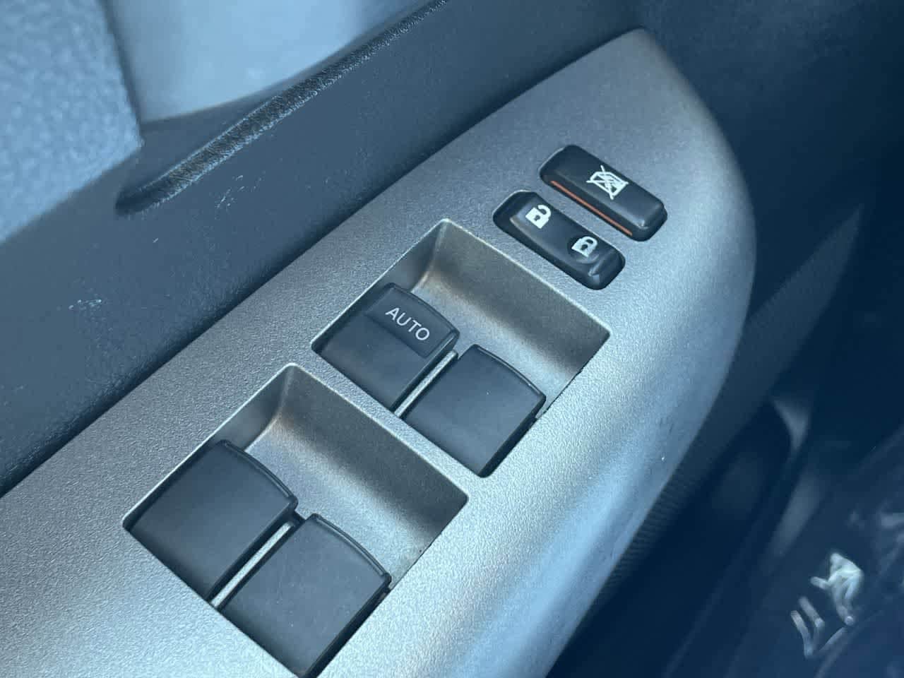 Thumbnail: 2010 Toyota Tundra - 22