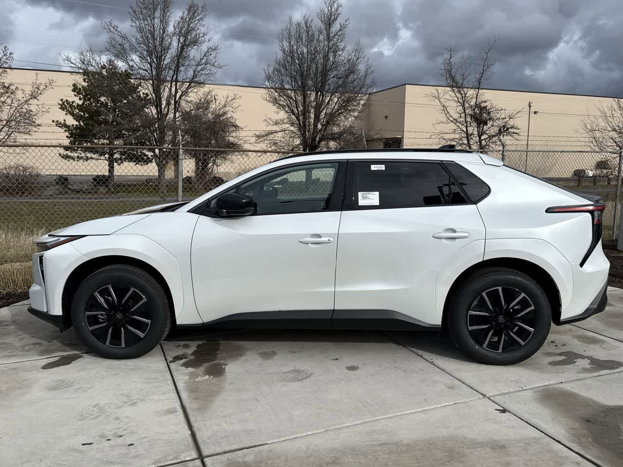 Thumbnail: 2026 Toyota bZ - 2