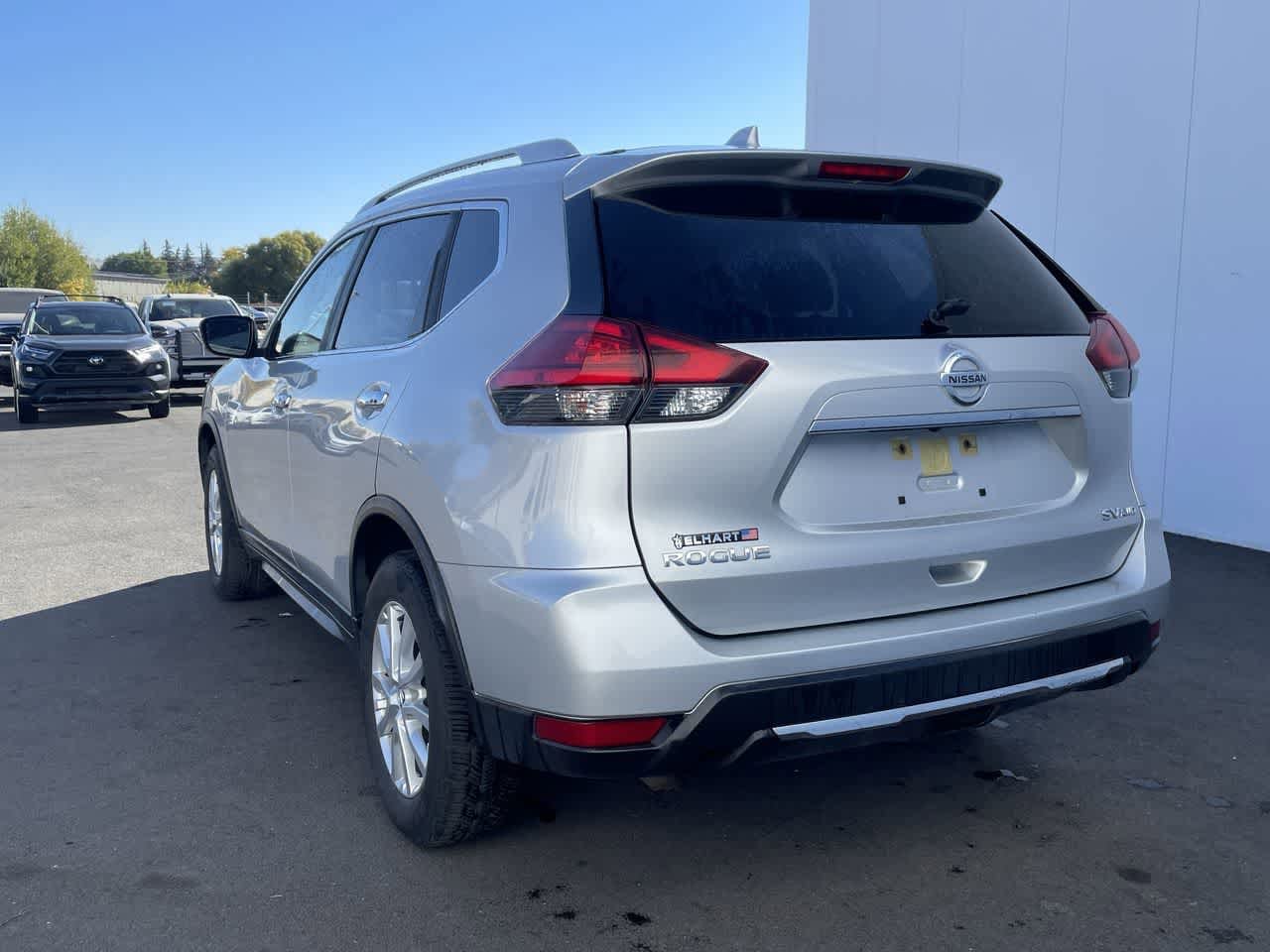 Thumbnail: 2017 Nissan Rogue - 5