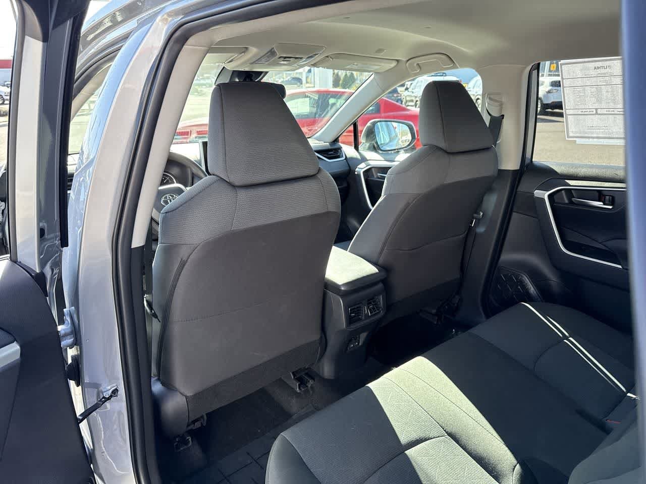 Thumbnail: 2025 Toyota RAV4 - 13