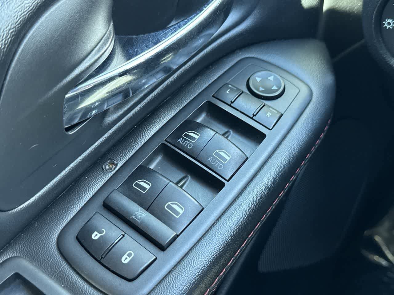 Thumbnail: 2019 Dodge Grand Caravan - 24