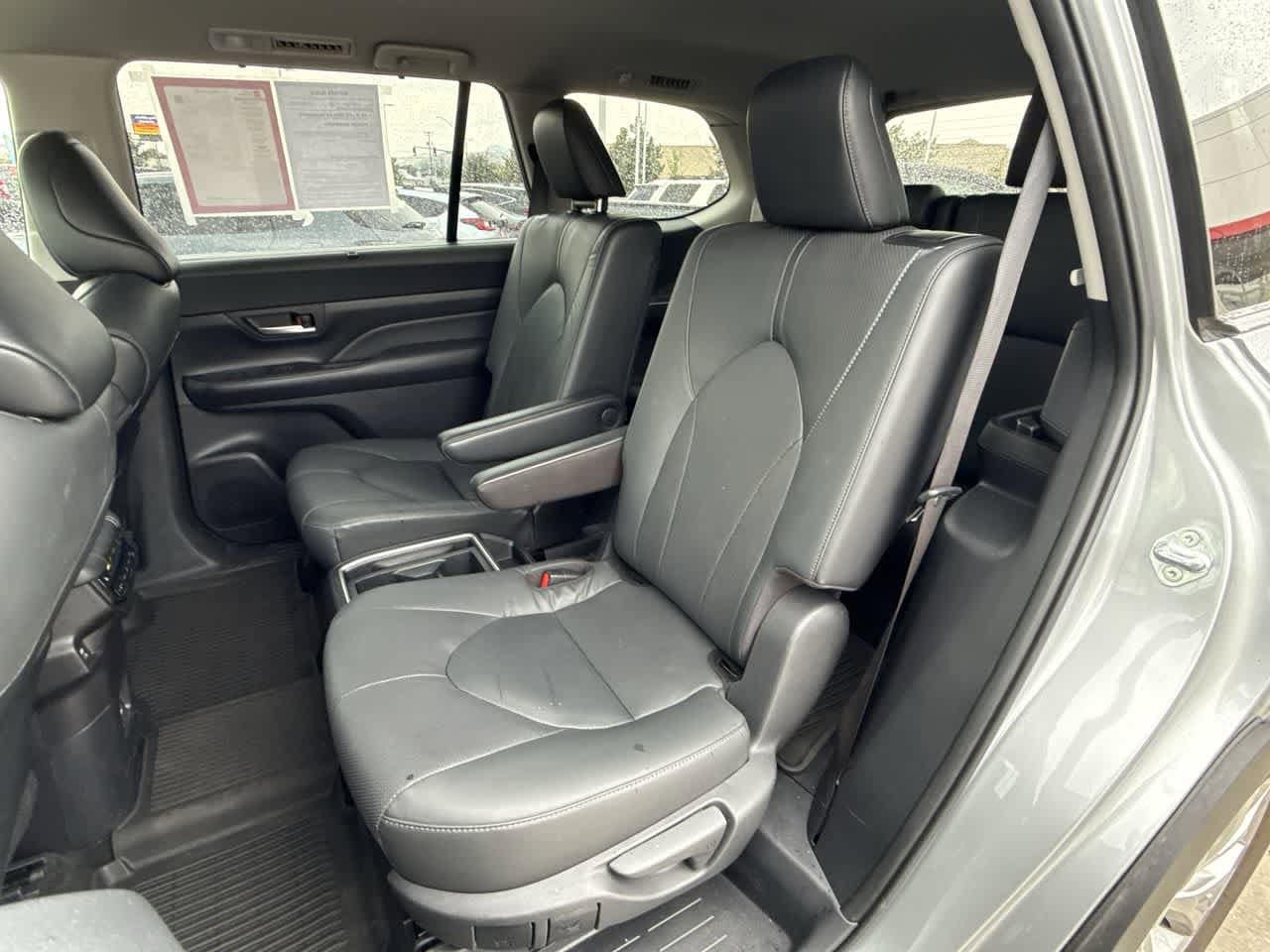 Thumbnail: 2024 Toyota Grand Highlander - 12