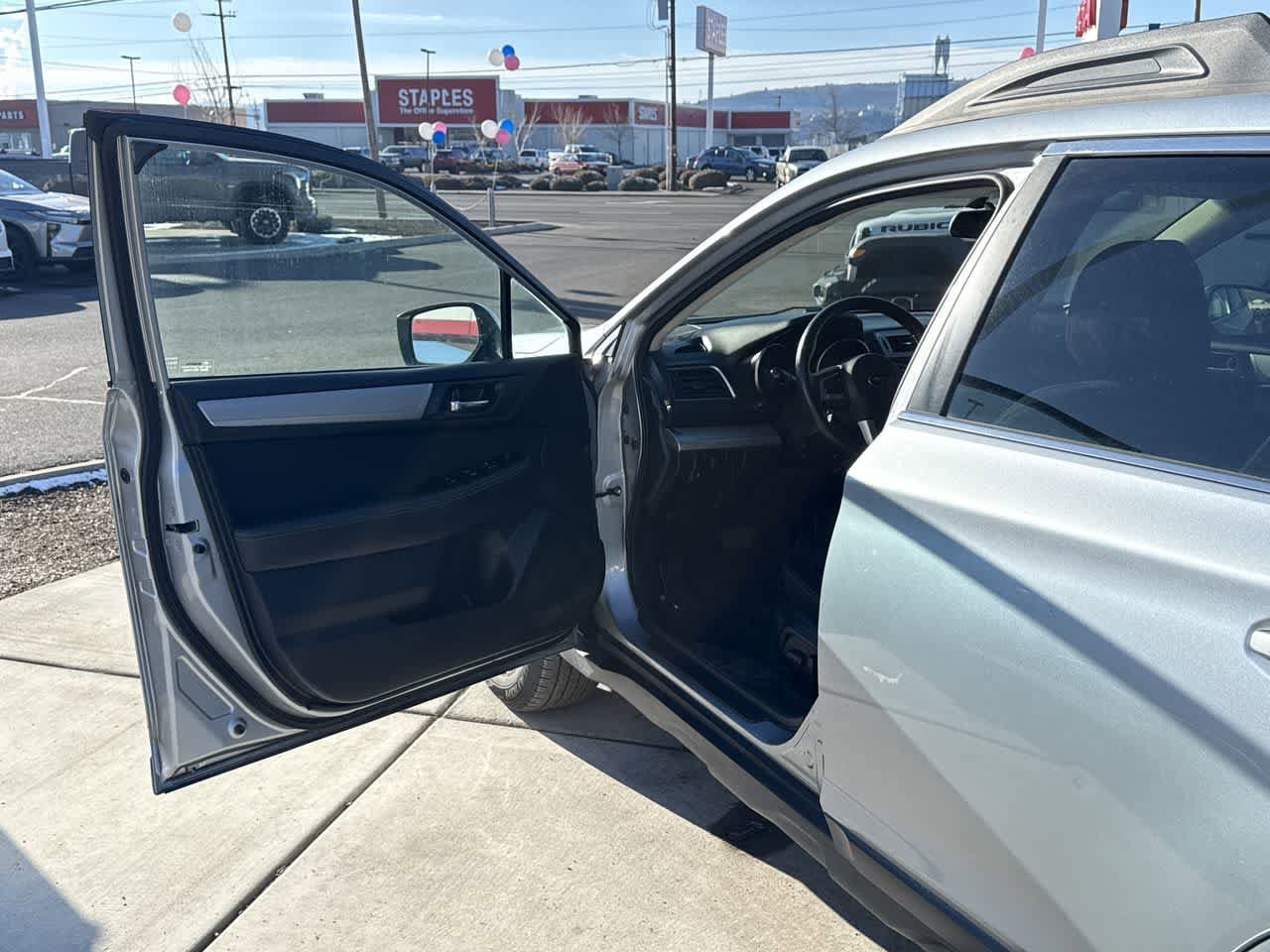 Thumbnail: 2017 Subaru Outback - 10