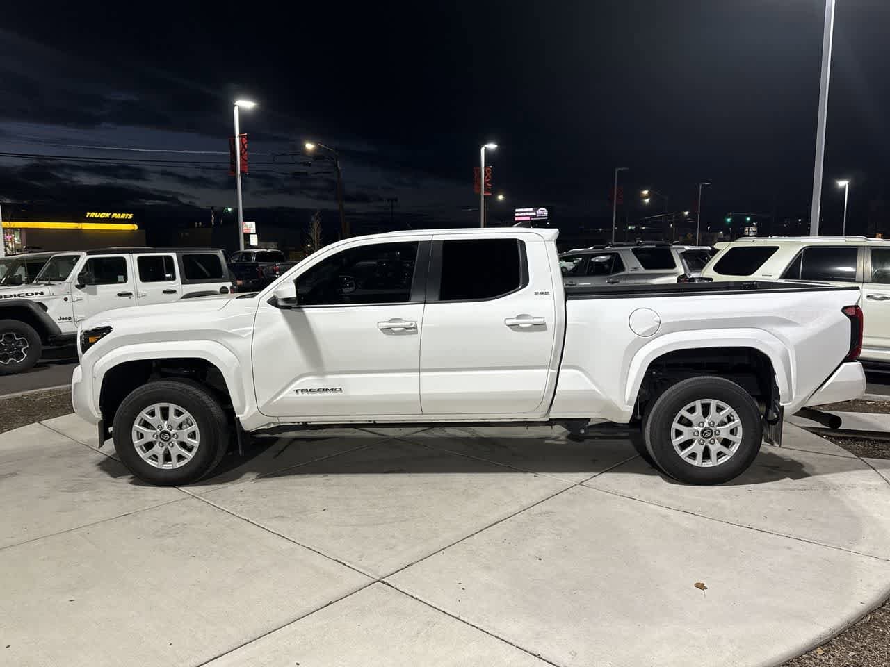 Thumbnail: 2024 Toyota Tacoma - 2