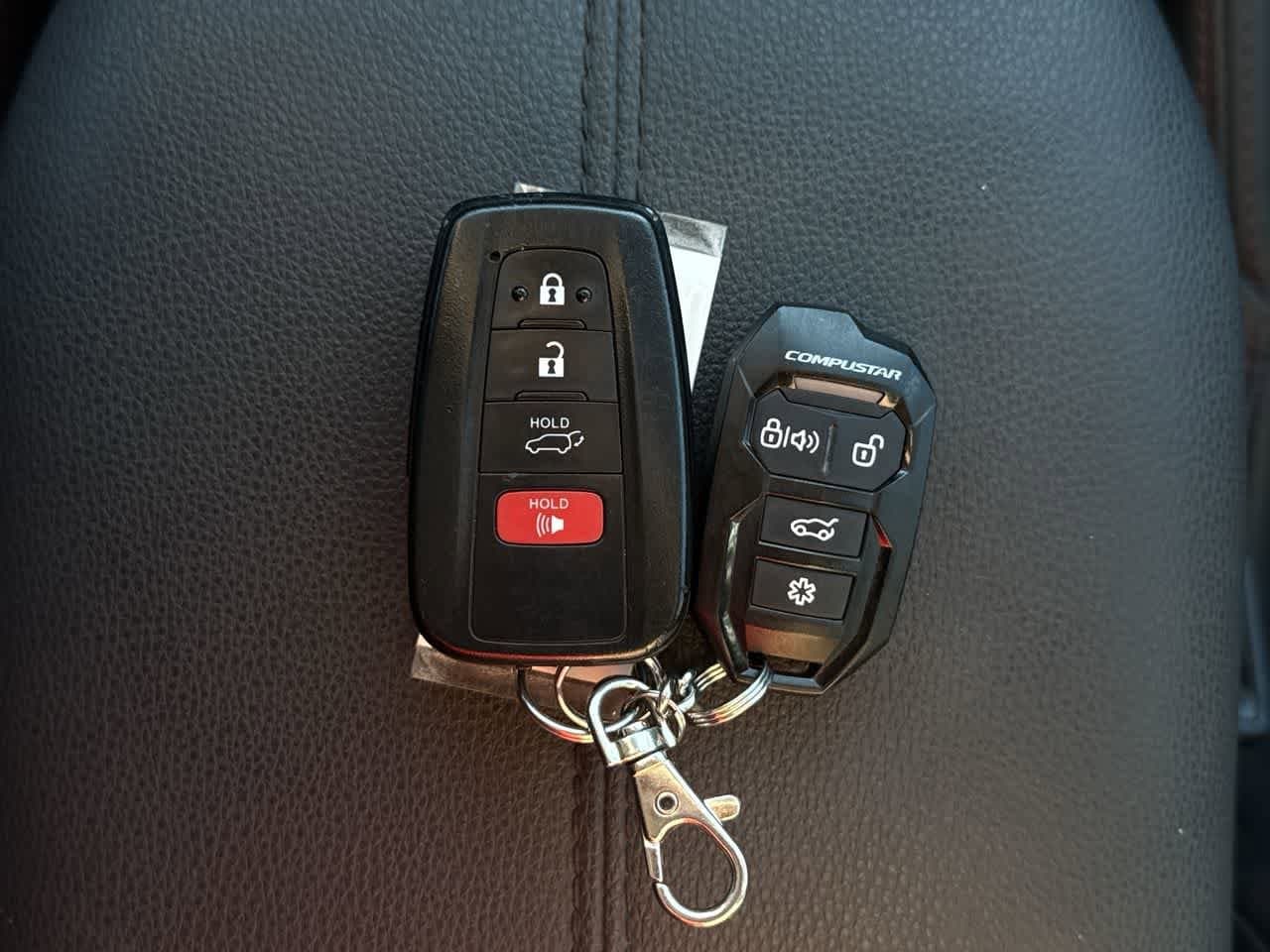 Thumbnail: 2022 Toyota RAV4 - 23