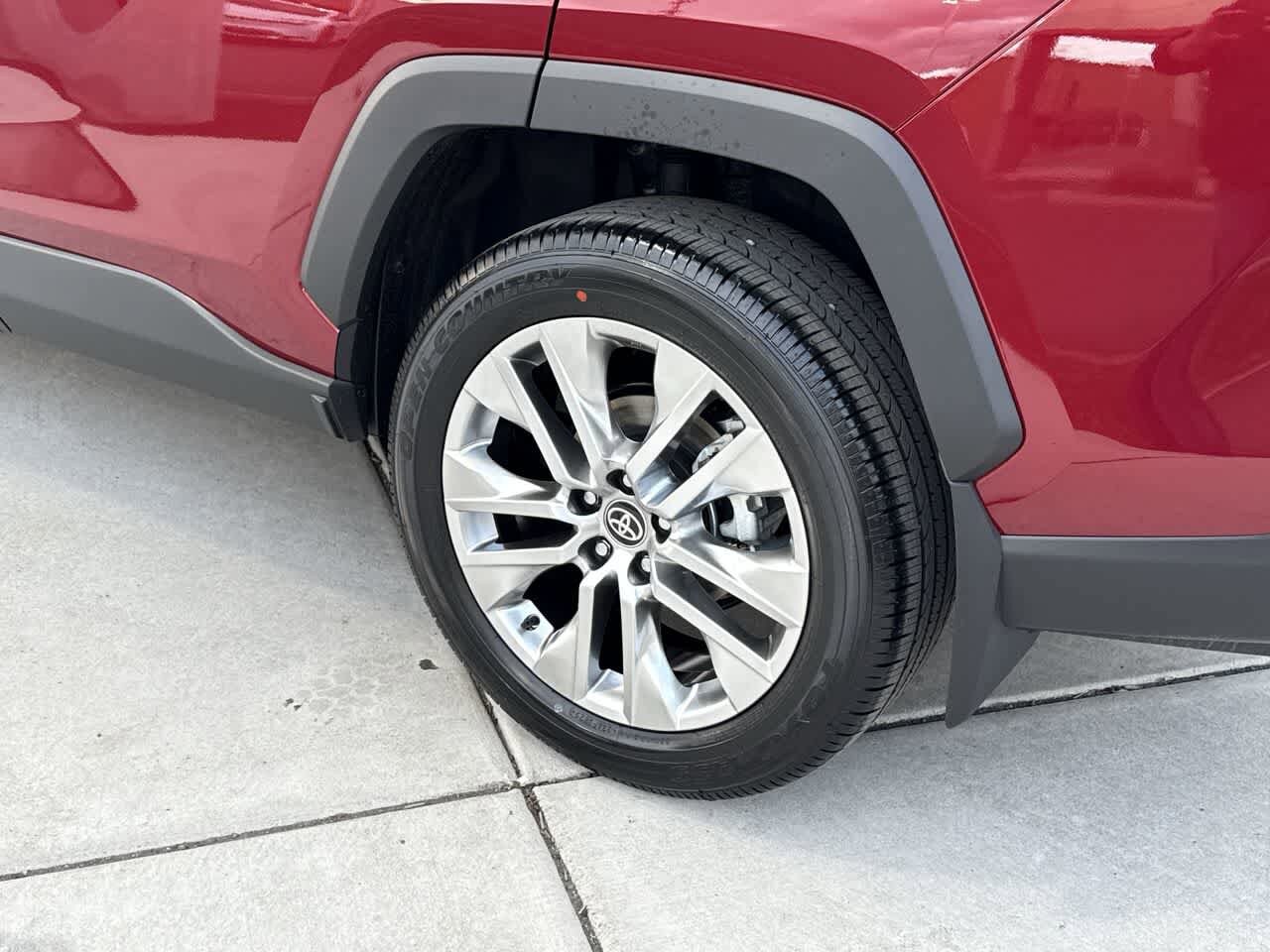 Thumbnail: 2025 Toyota RAV4 - 8