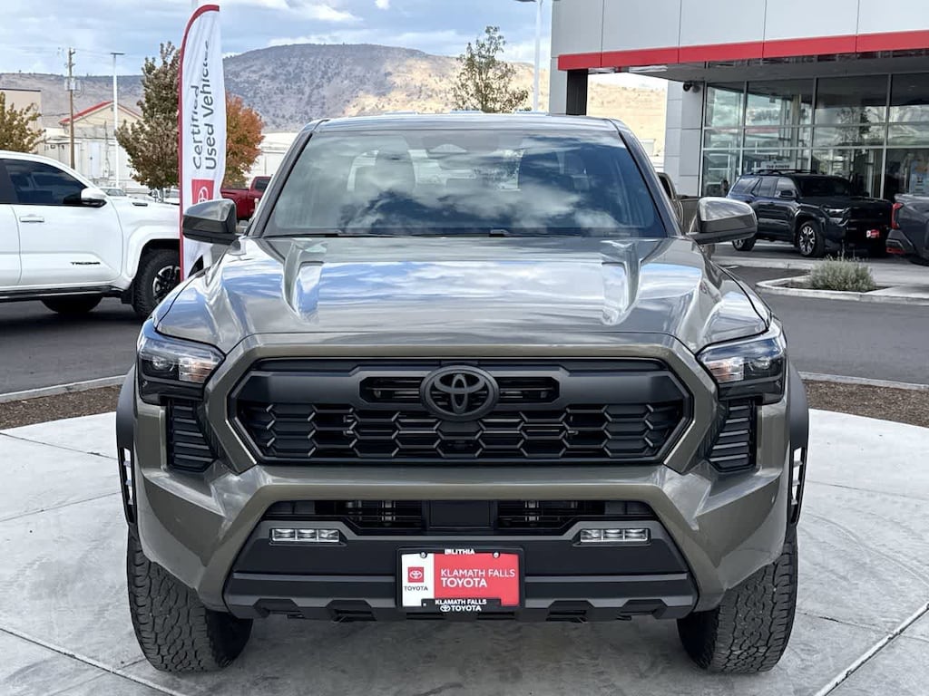 New 2025 Toyota Tacoma TRD Off-Road Truck Double Cab