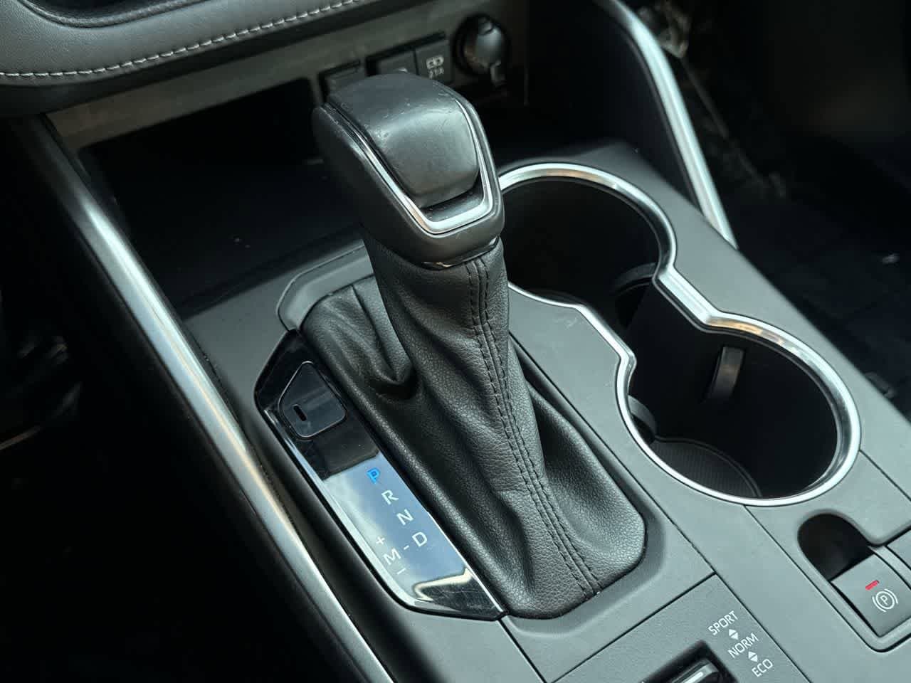 Thumbnail: 2021 Toyota Highlander - 21