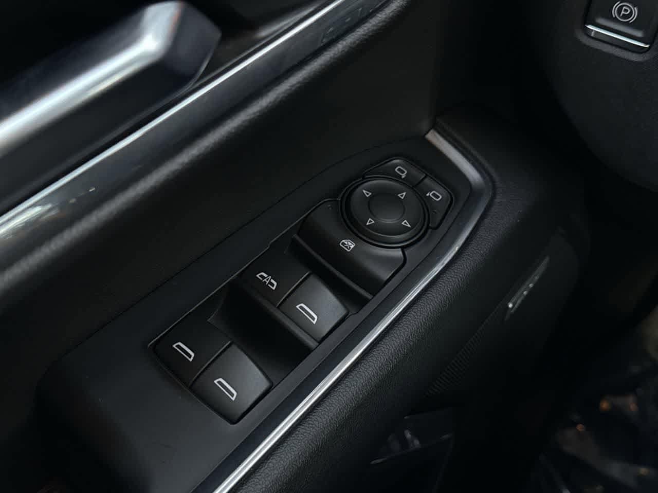 Thumbnail: 2024 Chevrolet Silverado 1500 - 22