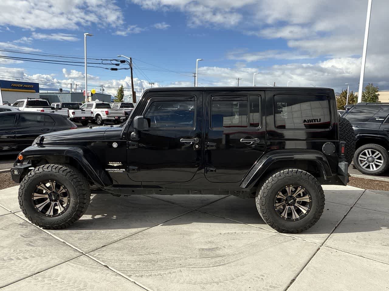 Thumbnail: 2015 Jeep Wrangler - 2