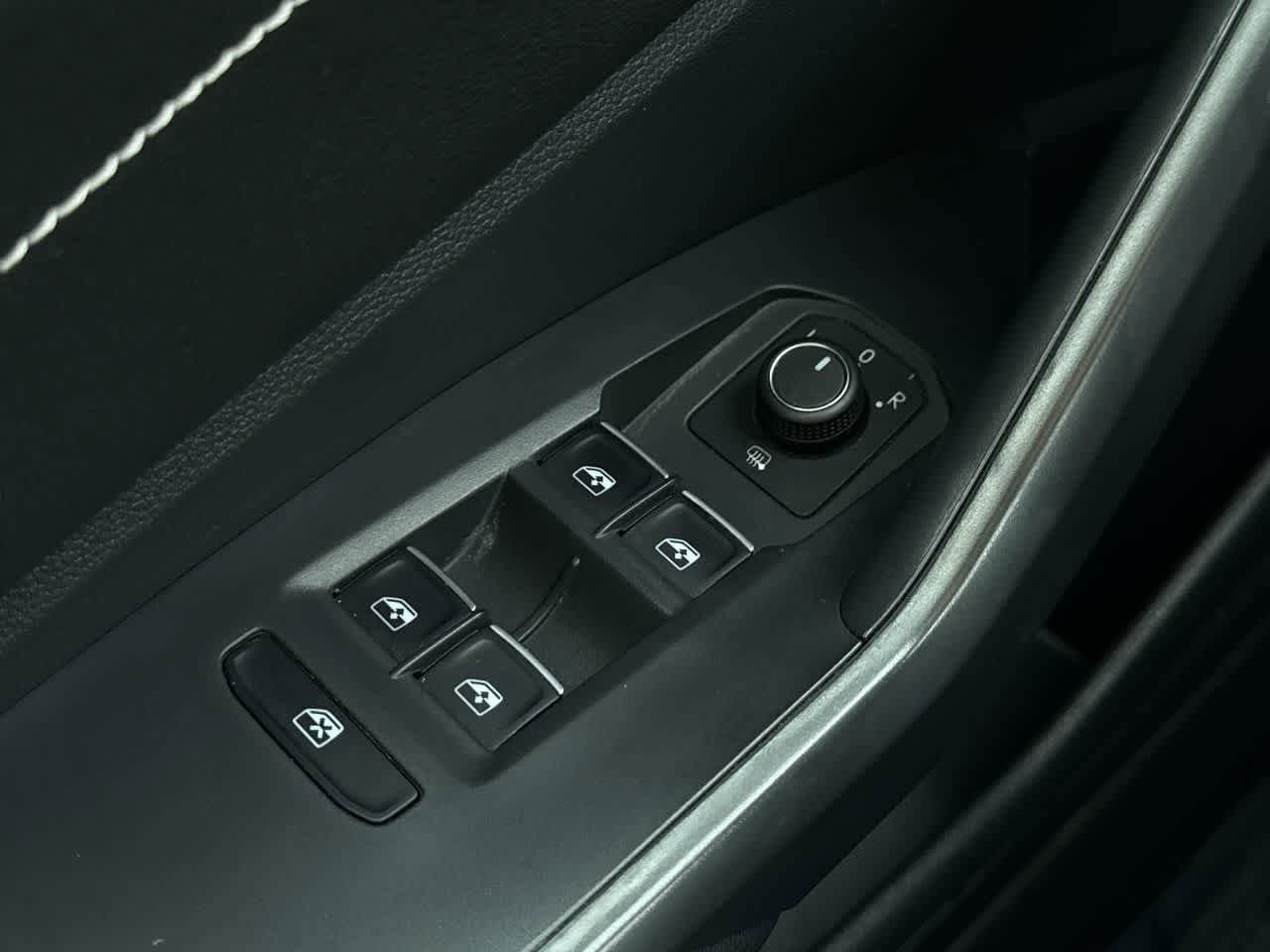 Thumbnail: 2024 Volkswagen Jetta - 21