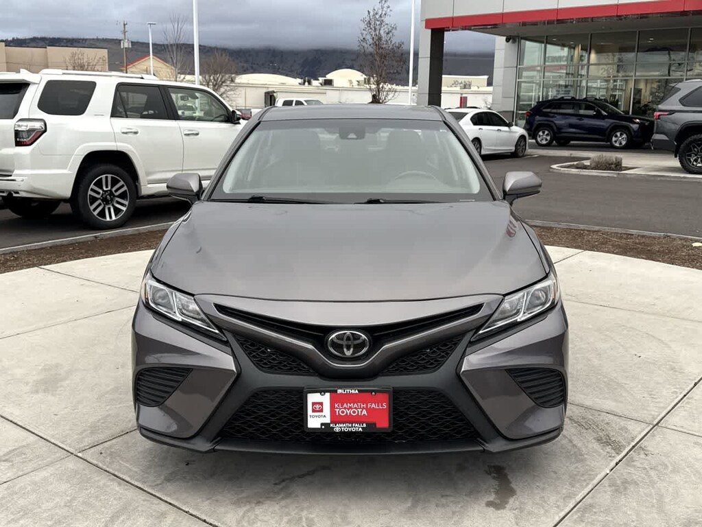 Used 2019 Toyota Camry SE Sedan
