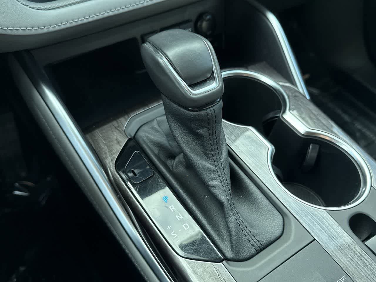 Thumbnail: 2021 Toyota Highlander - 21