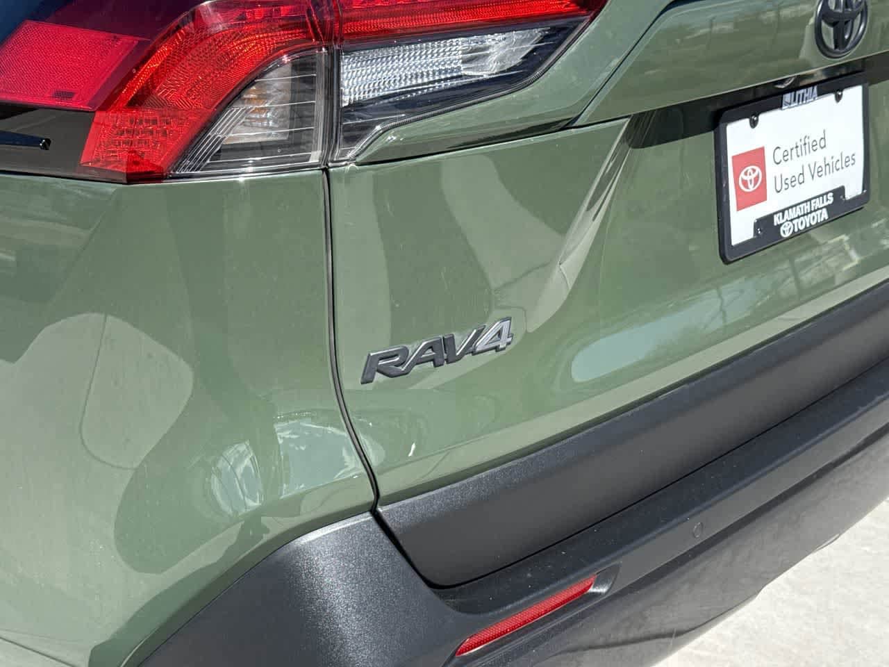 Thumbnail: 2024 Toyota RAV4 - 9