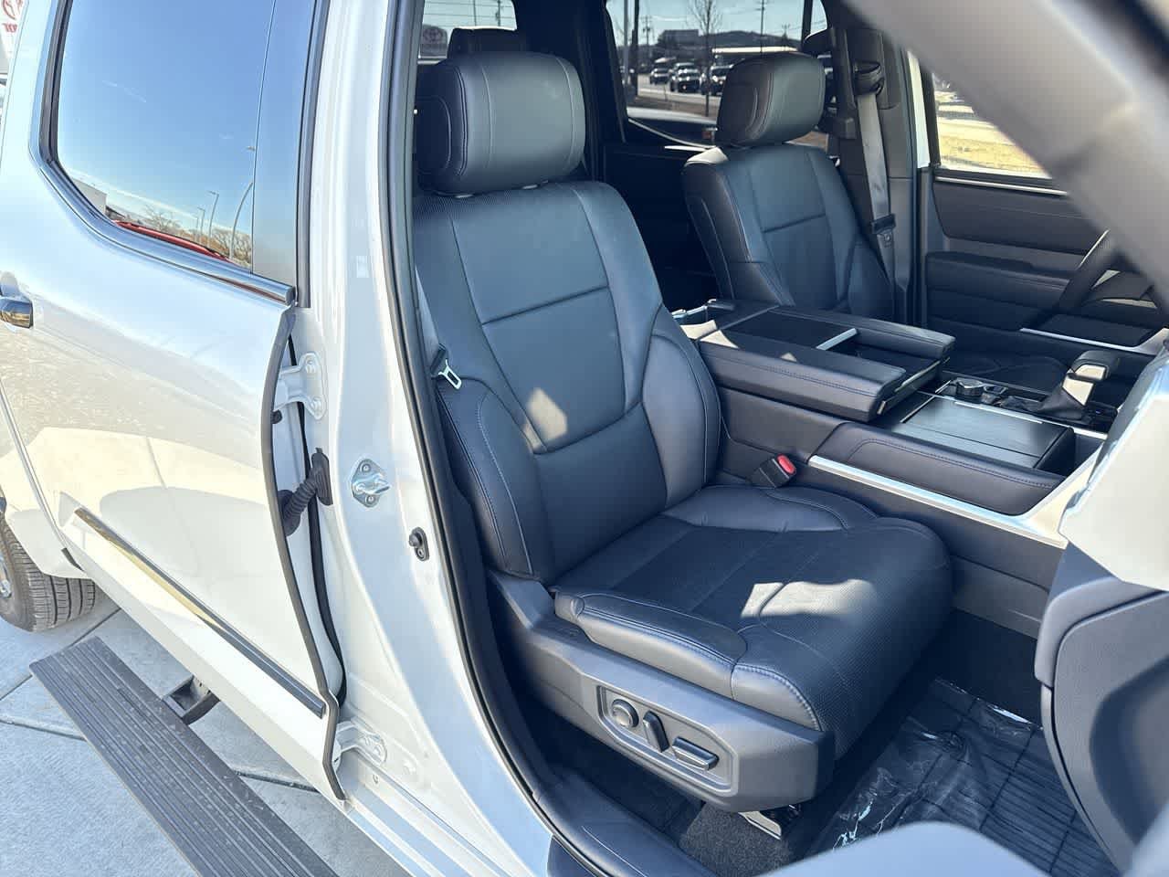 Thumbnail: 2024 Toyota Tundra - 14