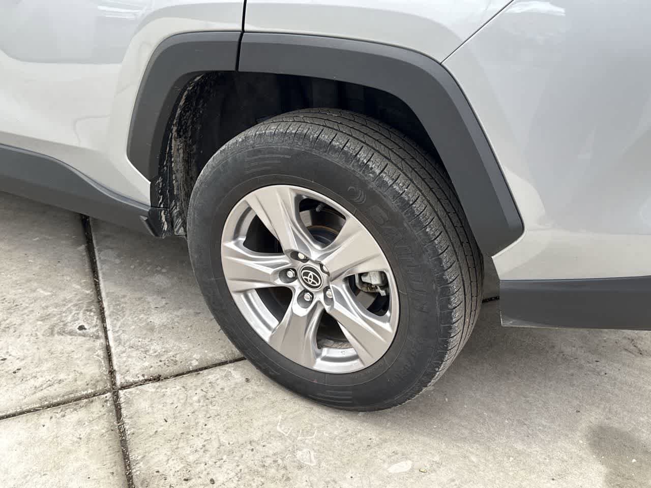 Thumbnail: 2022 Toyota RAV4 - 8