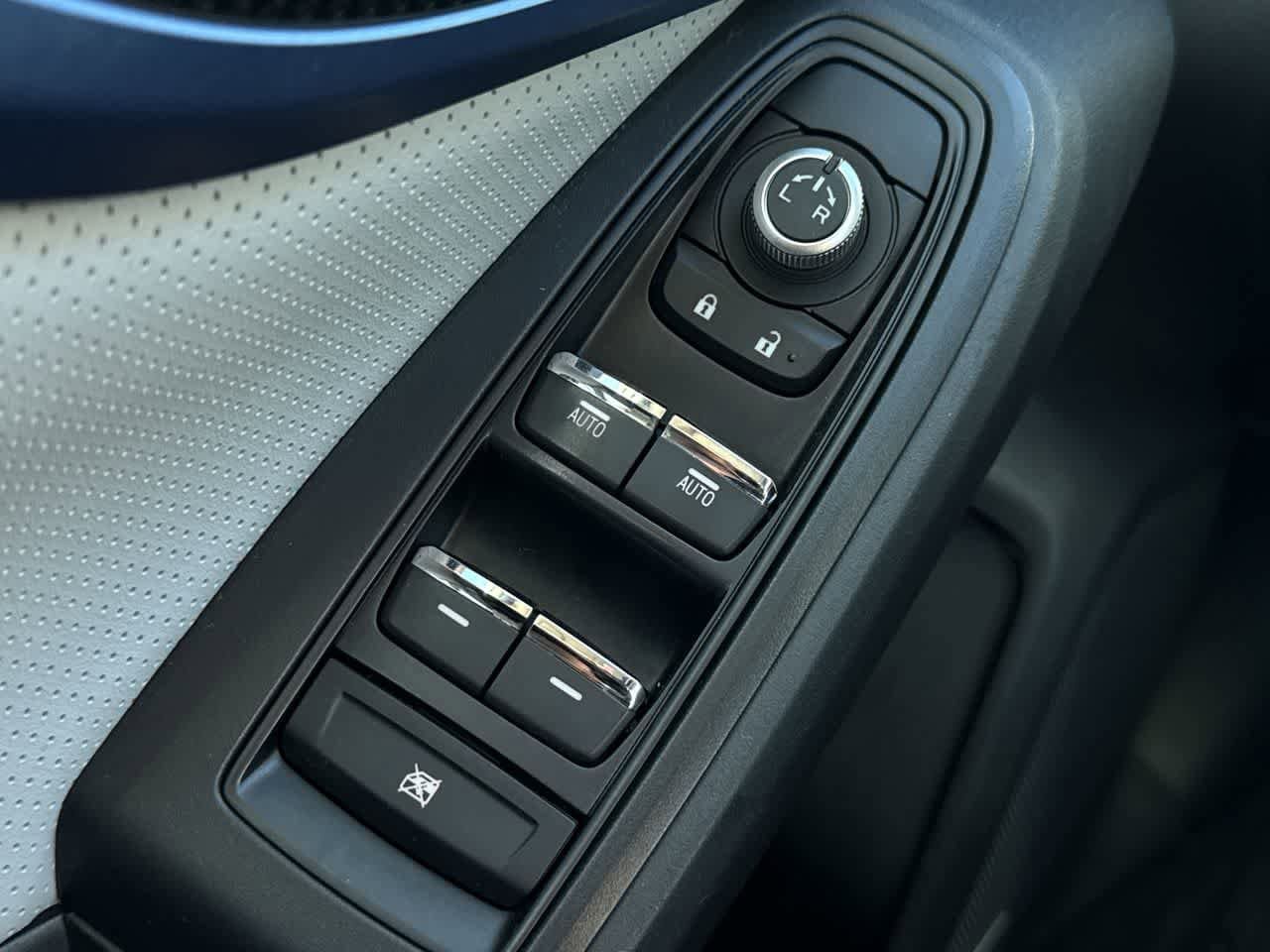 Thumbnail: 2020 Subaru Crosstrek - 22