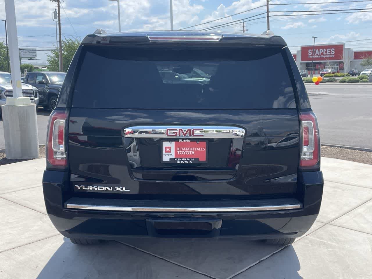 Thumbnail: 2019 GMC Yukon XL - 4