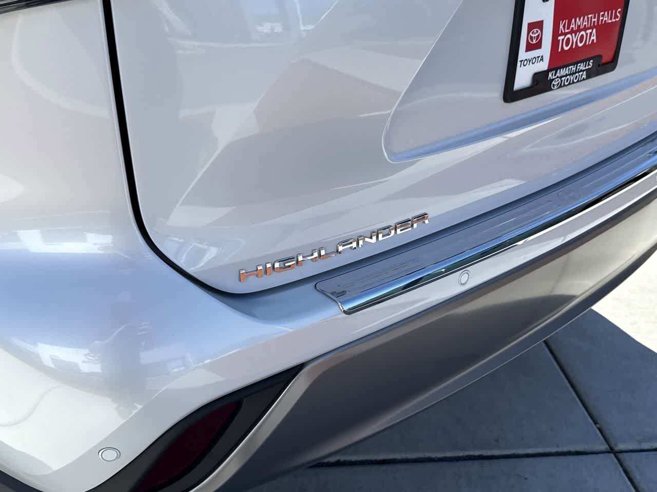 Thumbnail: 2026 Toyota Highlander - 9