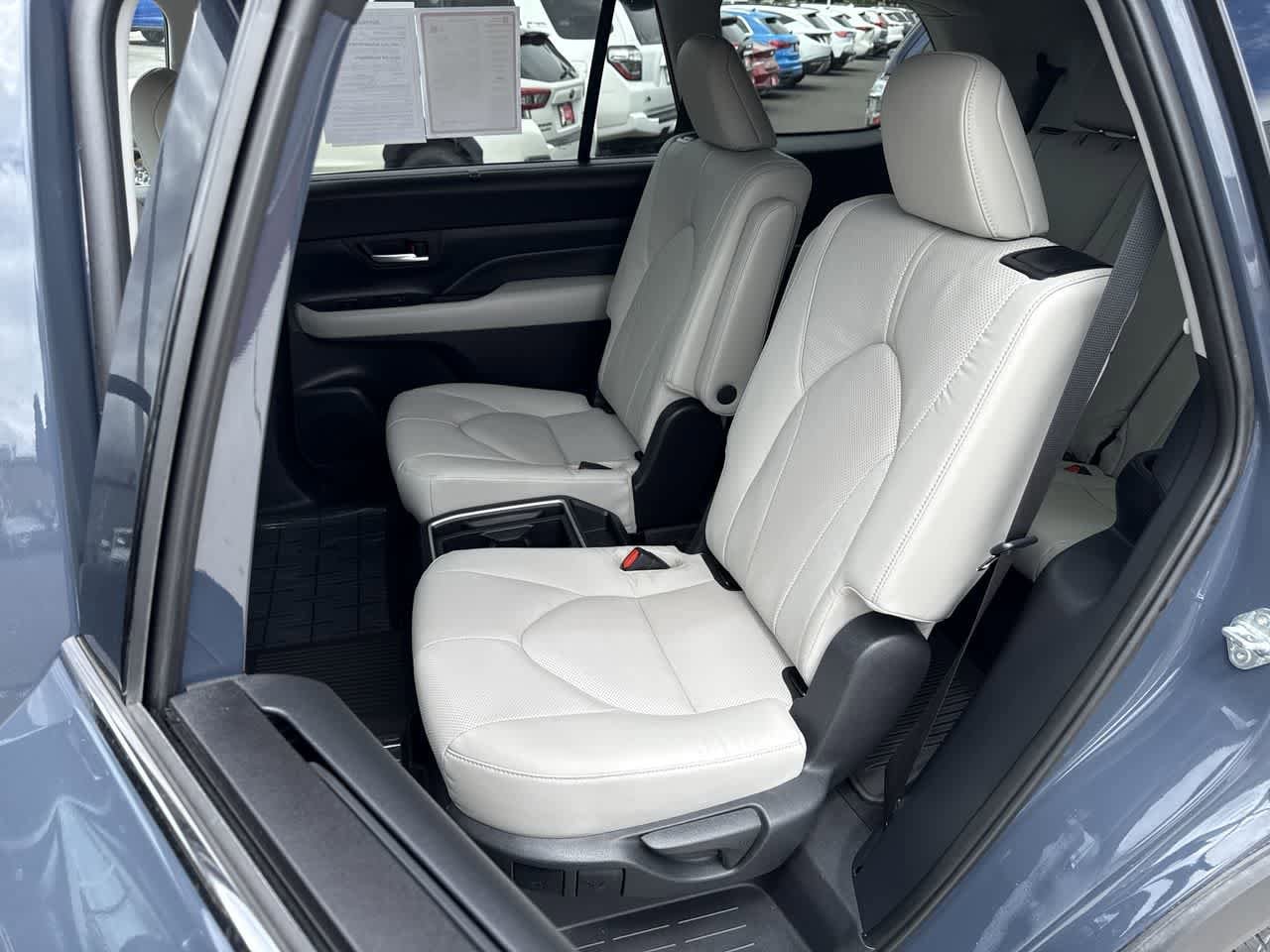 Thumbnail: 2024 Toyota Grand Highlander - 12