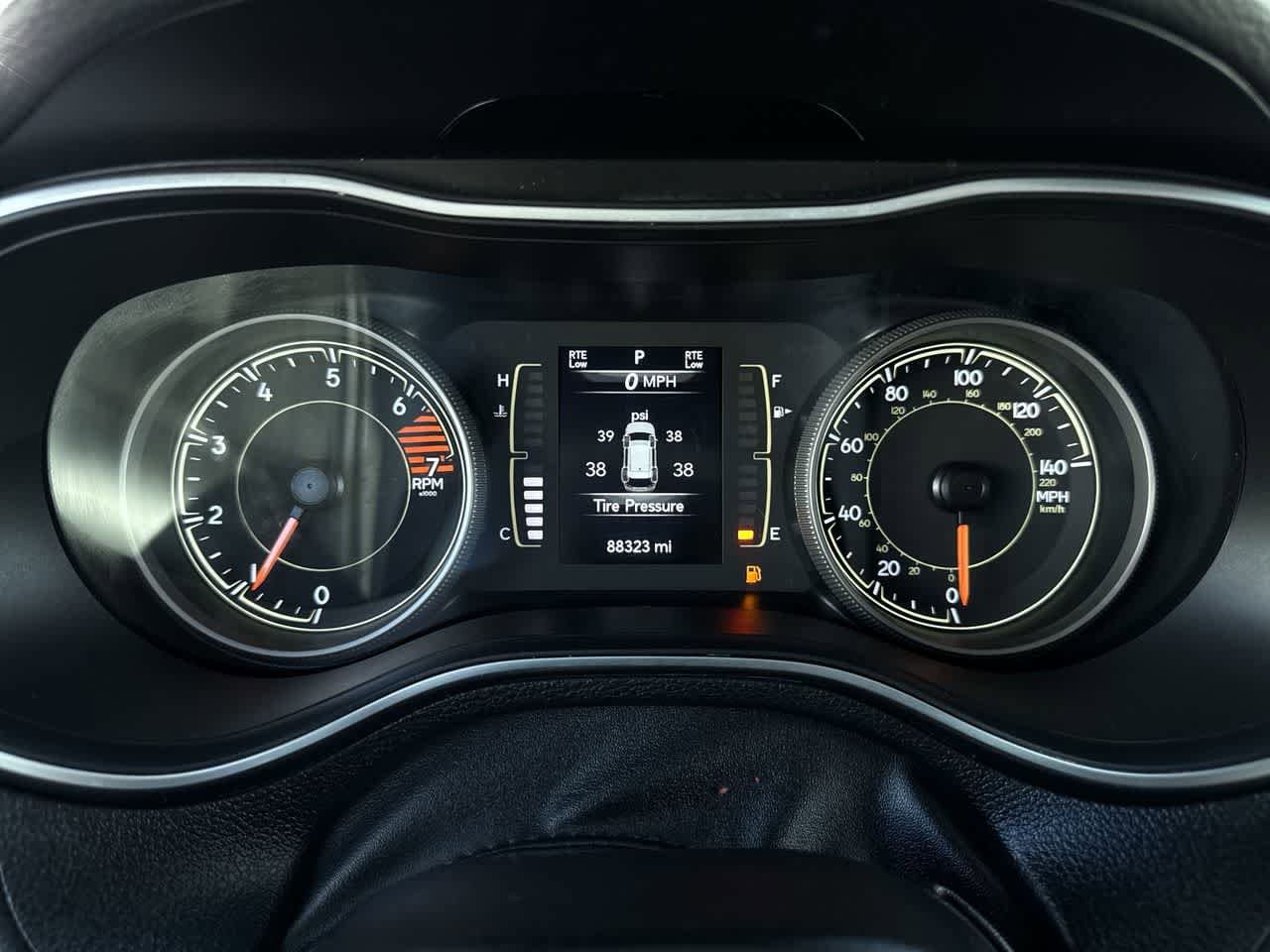 Thumbnail: 2021 Jeep Cherokee - 17