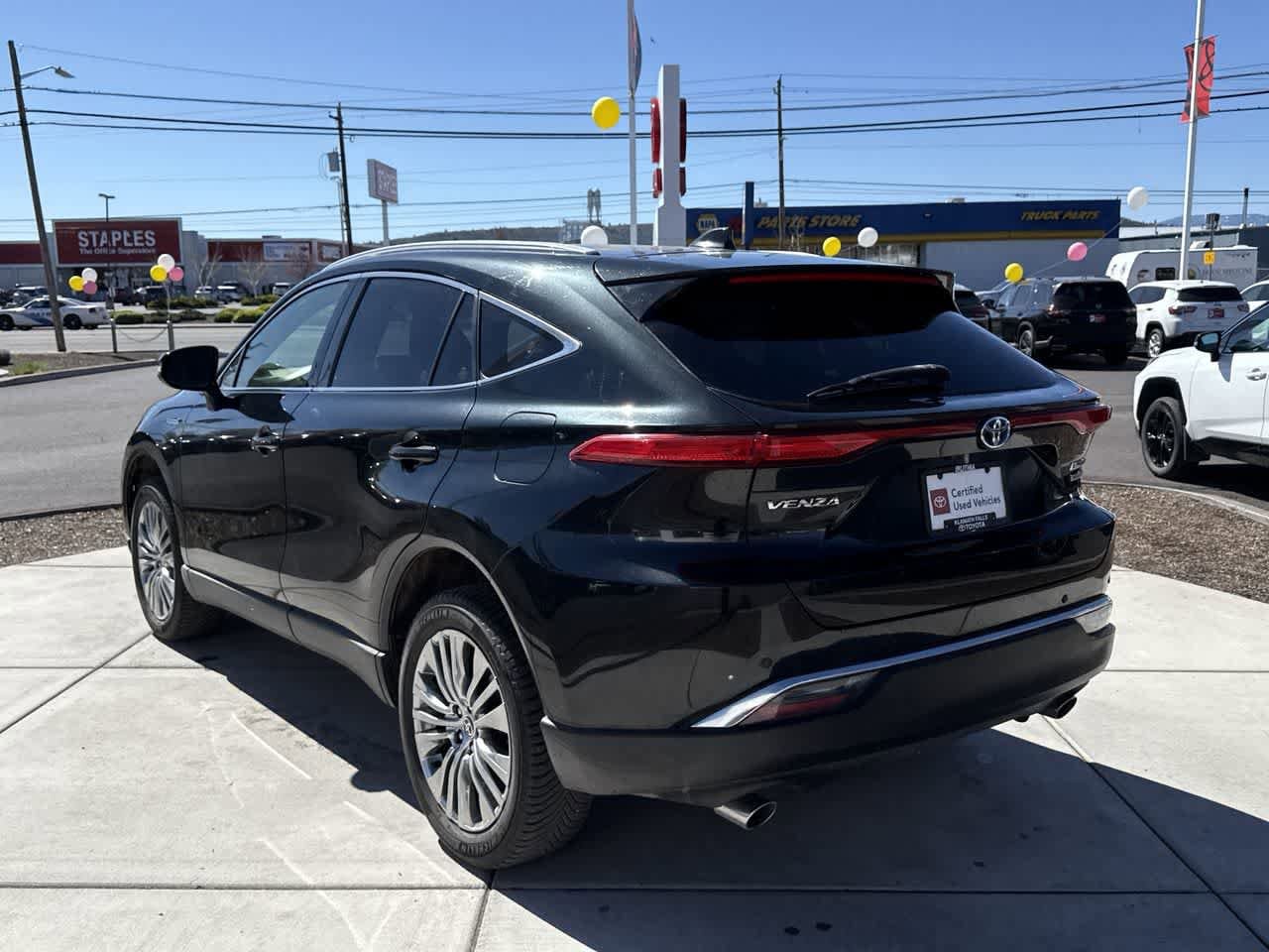 Thumbnail: 2021 Toyota Venza - 6