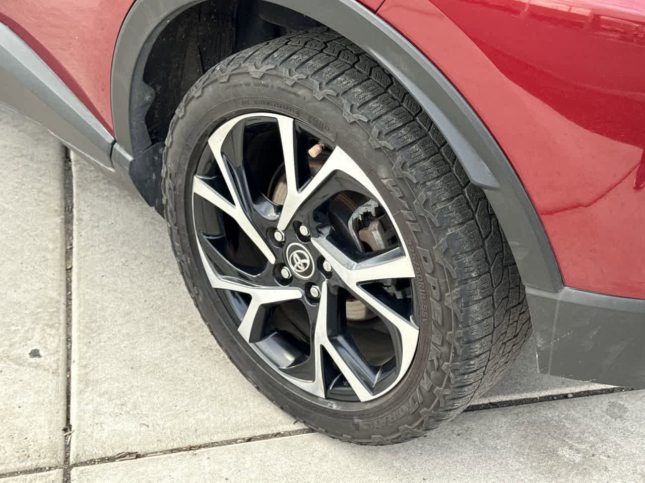 Thumbnail: 2018 Toyota C-HR - 8