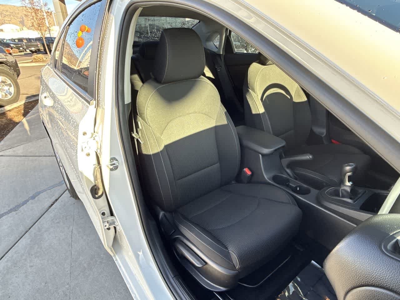 Thumbnail: 2021 Kia Forte - 14