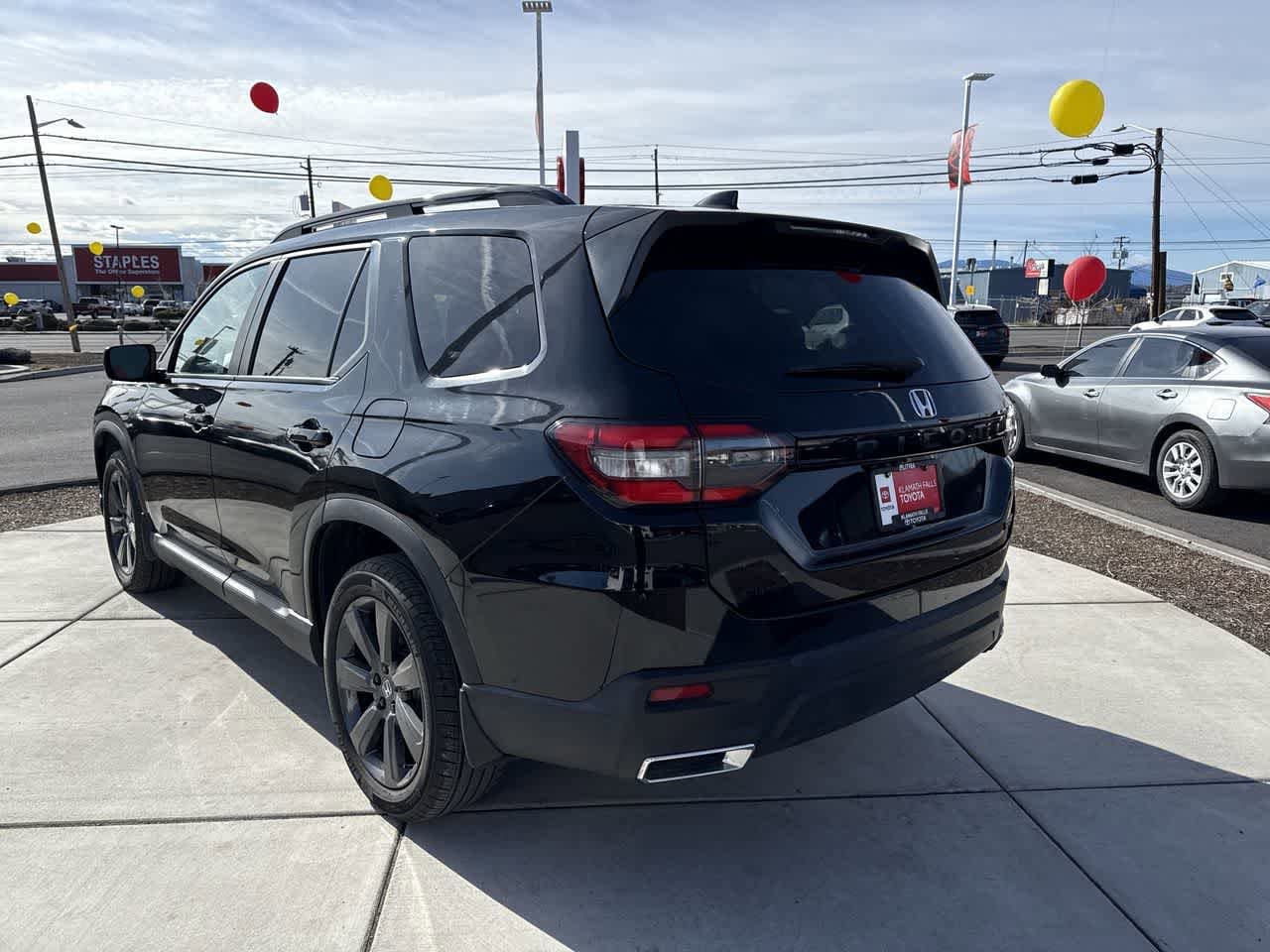 Thumbnail: 2023 Honda Pilot - 5