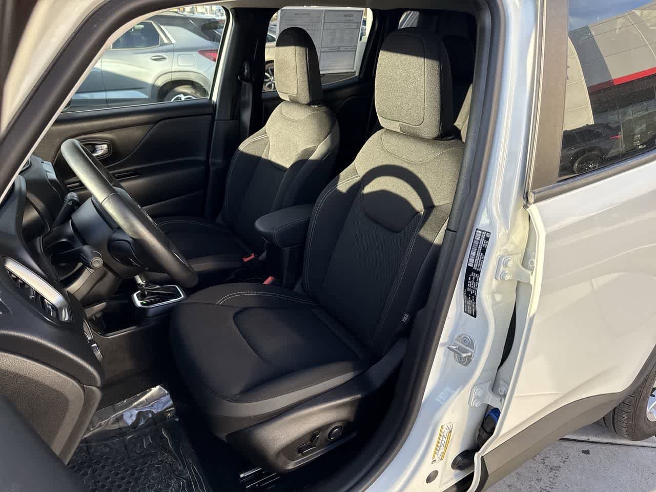 Thumbnail: 2023 Jeep Renegade - 11