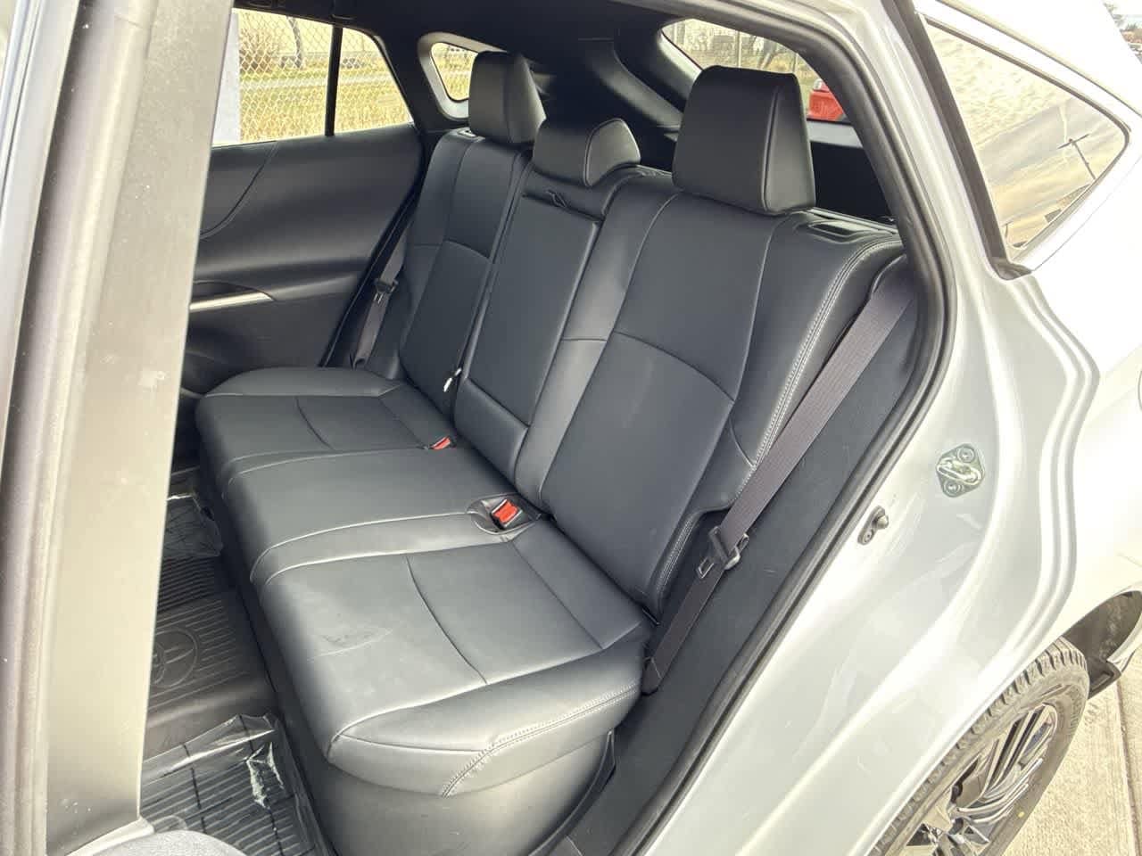 Thumbnail: 2024 Toyota Venza - 12