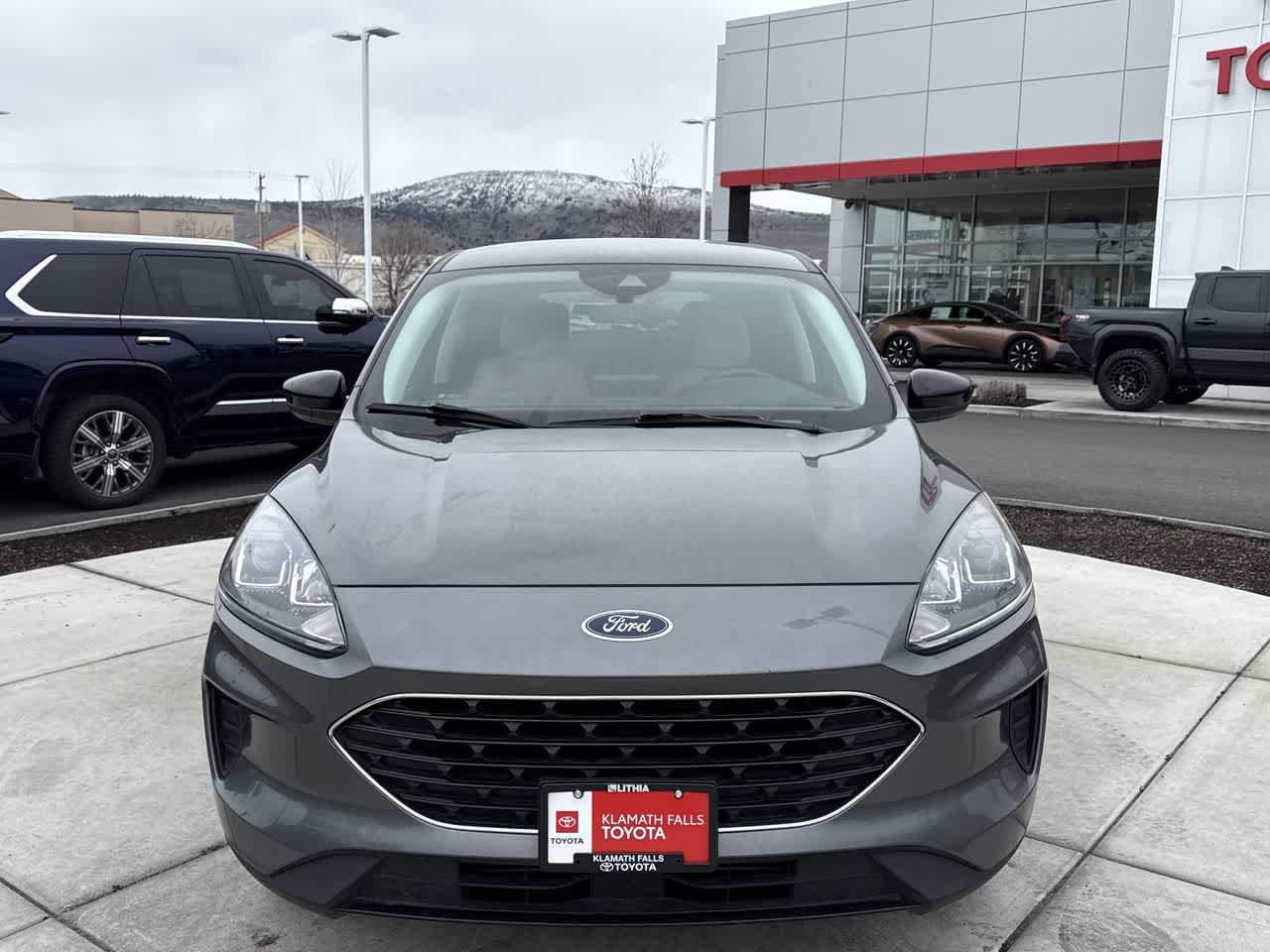 Thumbnail: 2022 Ford Escape - 3