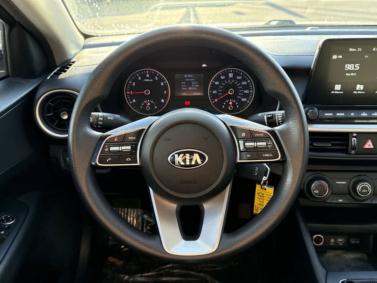 Thumbnail: 2021 Kia Forte - 16
