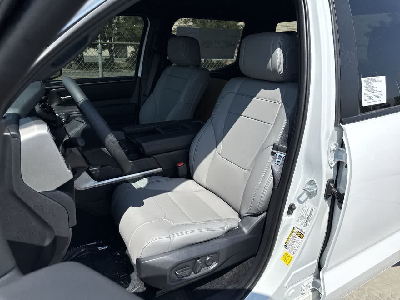 2026 Toyota Tundra SR5 - Photo 11