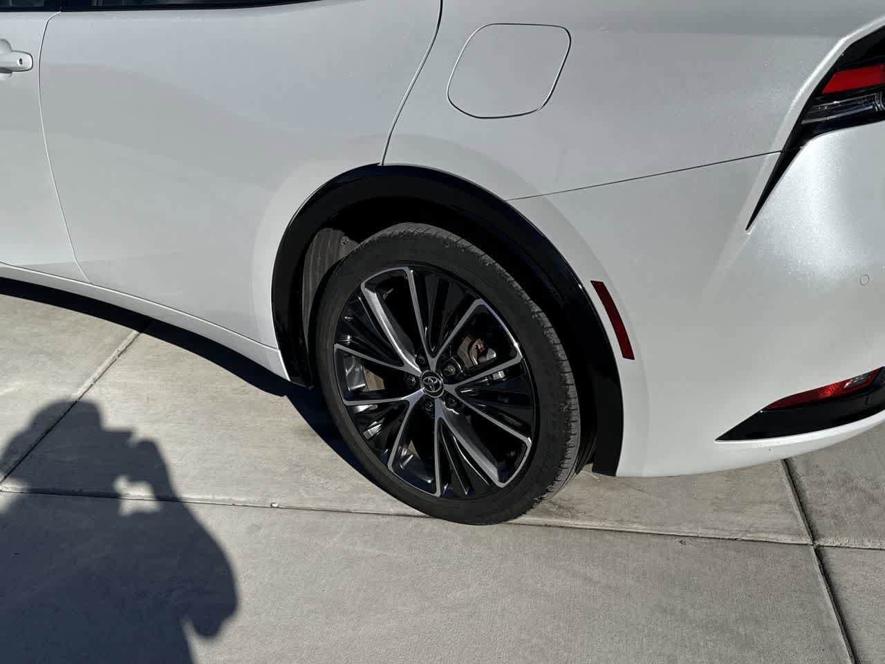 Thumbnail: 2023 Toyota Prius - 8